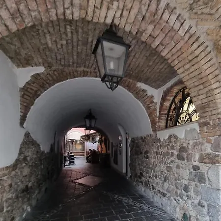 Seven Desenzano-by Goccia Di Lago * Дезенцано-дель-Гарда
